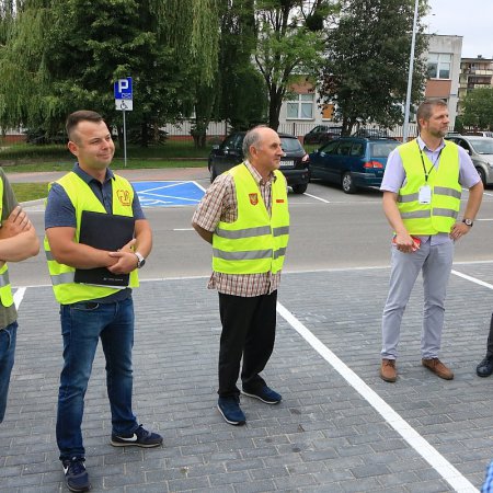 Ulica Blachnickiego oficjalnie odebrana po przebudowie. 585 dni po terminie! [ZDJĘCIA]