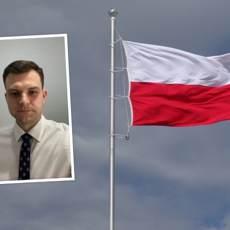 "Pod Biało-Czerwoną". W Ostrołęce nie będzie nowego masztu z flagą. Regionalny lider komentuje [WIDEO]
