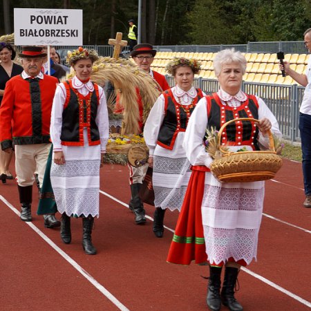 Dożynki województwa mazowieckiego w tym roku zawitały do Lelisa [WIDEO, ZDJĘCIA]