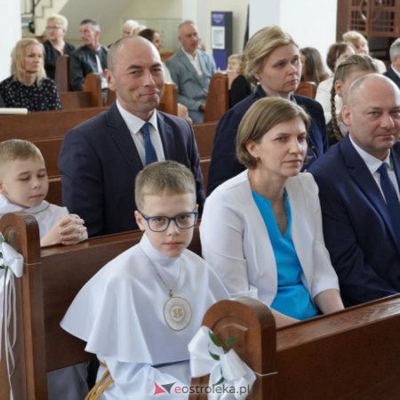 Pierwsza Komunia Święta w parafii pw. św. Franciszka z Asyżu w Ostrołęce [ZDJĘCIA]