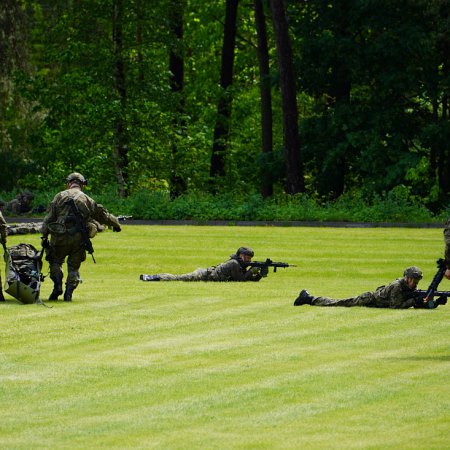 Piknik militarny w Łysych. Pokaz działania lekkiej piechoty [WIDEO, ZDJĘCIA]