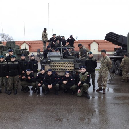 Zajęcia szkoleniowe uczniów II SLO w Ośrodku Szkolenia Poligonowego Wojsk Lądowych w Bemowie Piskim [ZDJĘCIA]