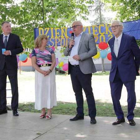 Piknik, zabawa i medale dla Przyjaciół Dzieci na pikniku z okazji Dnia Dziecka [WIDEO, ZDJĘCIA]