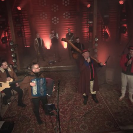 Enej i Kurpie. "Dziwujo sia ludzie" w wyjątkowym klimacie [WIDEO]