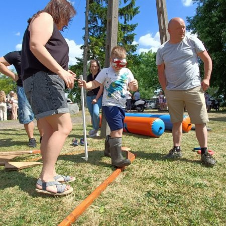 Festyn w Lipiance. Zabawa na 102 i mnóstwo atrakcji [ZDJĘCIA]