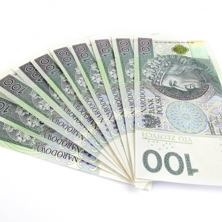 Pożyczka na jesienne wydatki 1000 zł – w banku czy instytucji pozabankowej?
