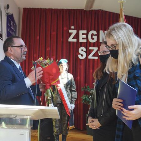 Maturzyści z II SLO zakończyli rok szkolny [ZDJĘCIA]