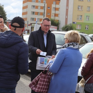 Finisz kampanii wyborczej. Mariusz Popielarz spotkał się z wyborcami [ZDJĘCIA]