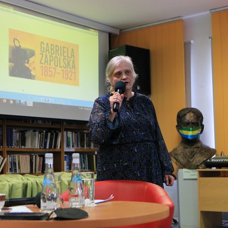 Kim była Gabriela Zapolska? O pisarce skandalistce w ostrołęckiej bibliotece [ZDJĘCIA]