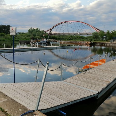 Port rzeczny w Ostrołęce: Ile kosztuje cumowanie i kto może z tego miejsca skorzystać?