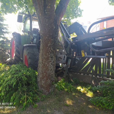 Wypadek w Żeraniu Małym. Sprawcą traktorzysta ze śmiertelną dawką alkoholu w organizmie [ZDJĘCIA]