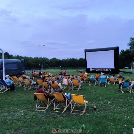 Kino plenerowe na plaży miejskiej w Ostrołęce. Obejrzymy „Cudownego chłopaka”