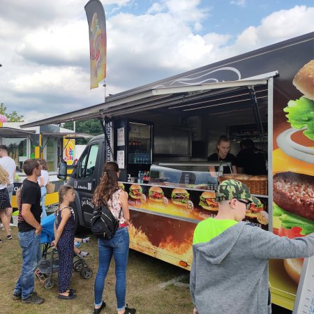 Ostrołęczanie polubili food trucki. Kolejny festiwal za rok? [ZDJĘCIA]