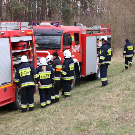 Pożar przy ulicy Przemysłowej. W akcji trzy jednostki strażackie