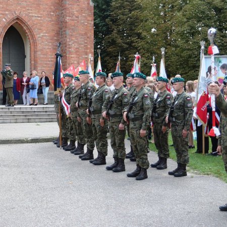 Rzekuń odda hołd marynarzom i ułanom. Będzie piknik militarny