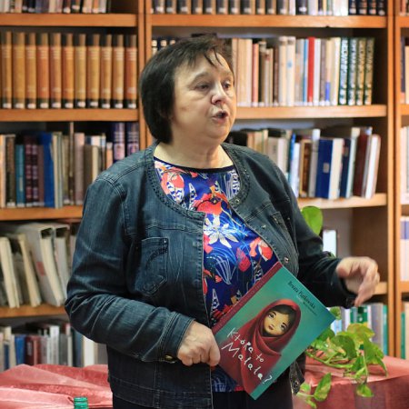 Renata Piątkowska, autorka książek dla młodzieży, z wizytą w Ostrołęce [ZDJĘCIA]