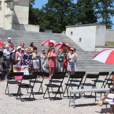 Piknik literacki na Fortach Bema. Gry, zabawy, koncerty i promocja książki [ZDJĘCIA]