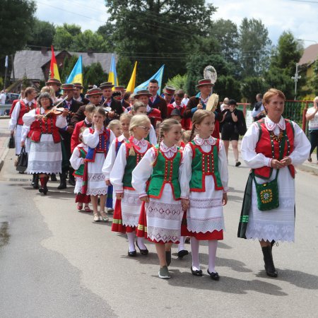 Tak świętują Kurpie! Ludowa uroczystość w Brodowych Łąkach [WIDEO, ZDJĘCIA]