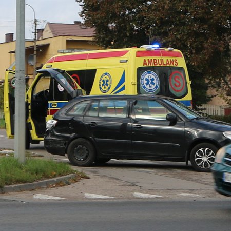 Kolizja zakończona walką o życie jednego z uczestników [ZDJĘCIA]