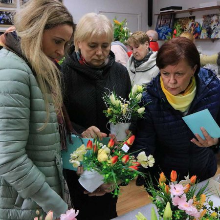 Tłumy na kiermaszu wielkanocnym u „Motylków” [ZDJĘCIA]