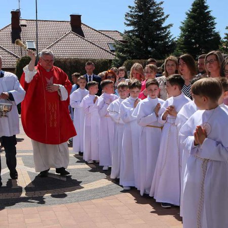 Pierwsza Komunia Święta. Tak wyglądała uroczystość w kościele na osiedlu Stacja [ZDJĘCIA]