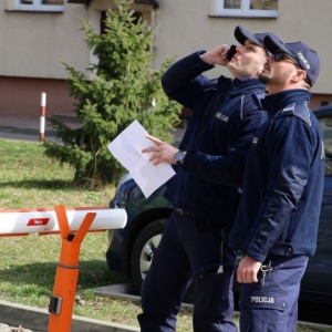 KGP: ostatniej doby policjanci sprawdzili prawie 150 tys. osób poddanych kwarantannie; 700 naruszeń