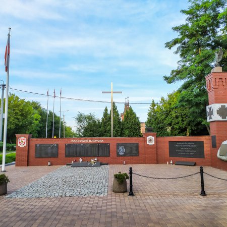 Wojciechowice ułańskim szlakiem. Spacer historyczno-architektoniczny