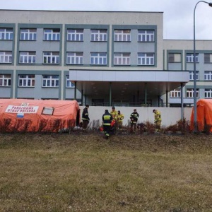 Proboszcz ostrołęckiej fary z podejrzeniem zakażenia koronawirusem trafił do szpitala