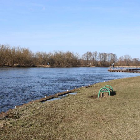 Poziom wód w lokalnych rzekach. Sprawdzamy aktualne pomiary z Narwi, Omulwi, Orza, Rozogi i Szkwy