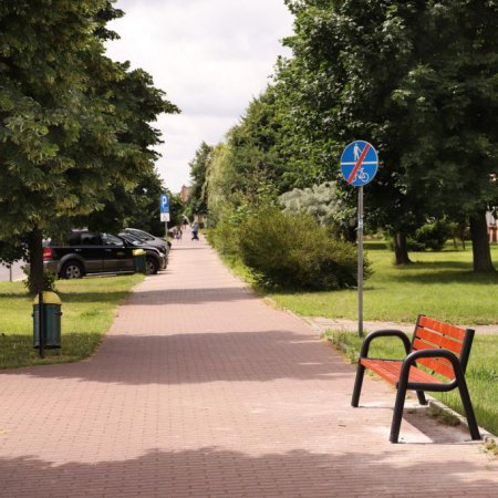 Są już nowe ławki. Wnioskowali o nie seniorzy [ZDJĘCIA]