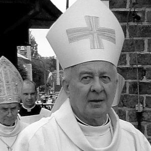 Zmarł Juliusz Paetz, były biskup diecezji łomżyńskiej