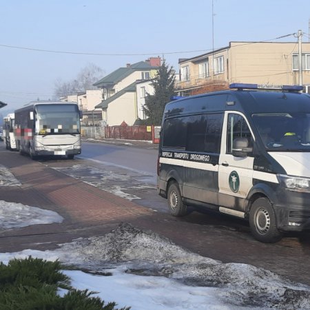Olszewo-Borki: Pijany kierowca autobusu szkolnego! Co badanie, to wyższy wynik