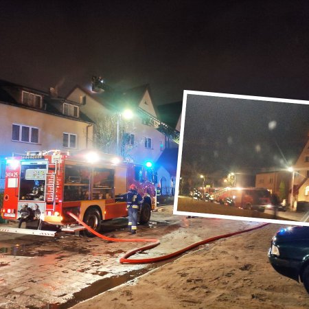 Strażacy w akcji. Pożar domu przy Steyera w Ostrołęce [ZDJĘCIA]
