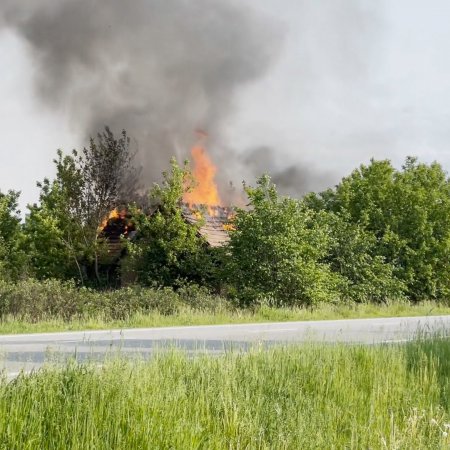 Pożar budynku przy Warszawskiej [WIDEO, ZDJĘCIA]