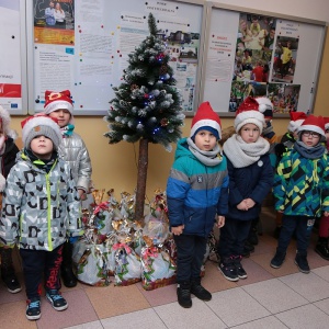 Przedszkolaki przygotowały świąteczne niespodzianki podopiecznym MOPR [WIDEO, ZDJĘCIA]