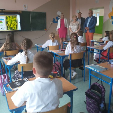 Szkoły z Ostrołęki ze wsparciem samorządu Mazowsza