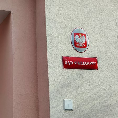 Nieustalony czas, pokrzywdzeni i kwota. Wyrok z Ostrołęki uchylony. Znamy uzasadnienie