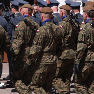 Strażacy i żołnierze - bohaterowie trudnych dni. Pierwszy front walki z koronawirusem