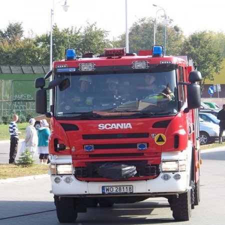 Alarm pożarowy w podziemnym parkingu. Przypadek czy głupi żart?