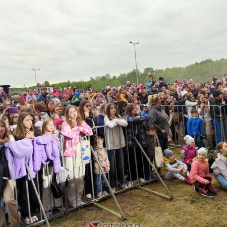 Dni Ostrołęki 2023: One Step i Małe TGD na start zabawy na plaży [WIDEO, ZDJĘCIA]