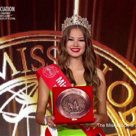 Wiktoria Wiśniewska zdobyła w Tiranie tytuł Miss Golden Girl [ZDJĘCIA]