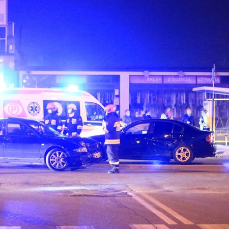 Wypadek w centrum Ostrołęki. Utrudnienia w rejonie dworca autobusowego [ZDJĘCIA]