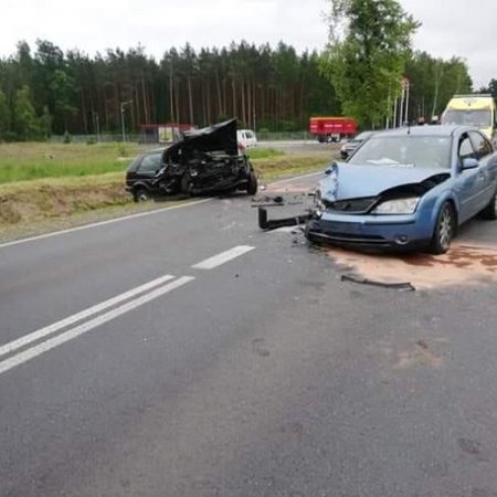 Czołówka w Łodziskach. Poszkodowana jedna osoba