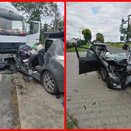 Wypadek w Różanie. Sprawca uciekł, jedna osoba trafiła do szpitala